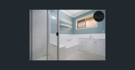 QUIET COURT LOCATION WITH BUNGALOW/WORKSHOP - Photo 2