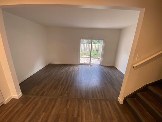 For Lease - 5815 Swayze Drive Unit# 22, Niagara Falls, Ontario - Photo 1