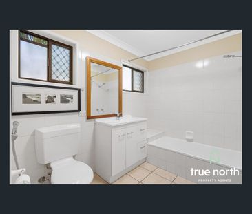 Tranquil house in Southport - Photo 4