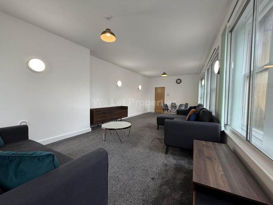 3 bedroom apartment to rent - Photo 1