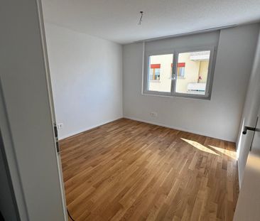 NEW 3.5-ROOM APARTMENT ON THE 2ND FLOOR - Foto 1