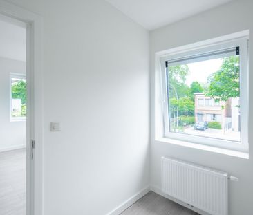 Steenweg op Antwerpen 21 bus 3, Turnhout - Photo 2