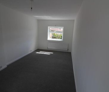 2 bedroom house to rent - Photo 3