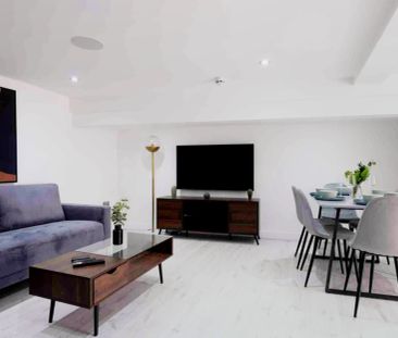 6 Beds 3 Baths - Photo 4