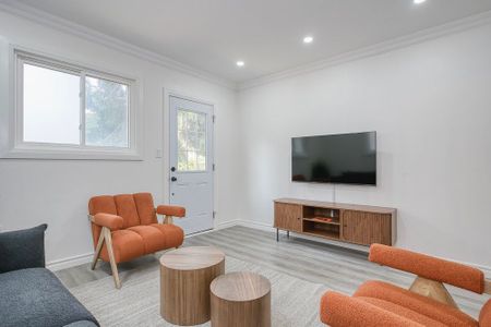 For Lease - 151 Broadview Avenue, Toronto, Ontario - Photo 3