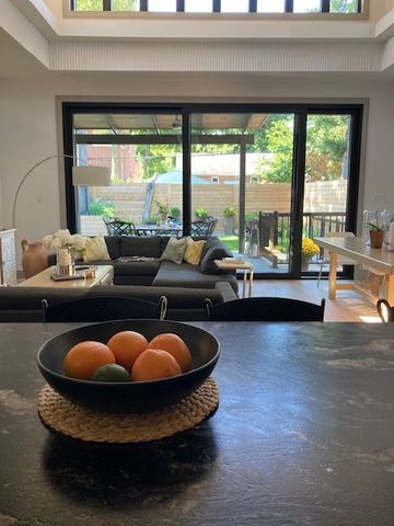 For Lease - 118 Martin Grove Road, Toronto, Ontario - Photo 2