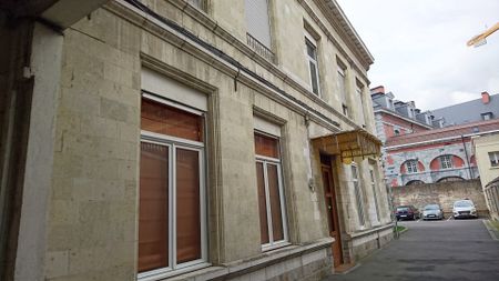 Location Appartement 1 pièce 21m² VALENCIENNES 59300 - Photo 3
