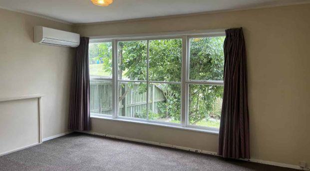 Four bedroom home available now! - Photo 1