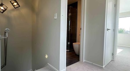 Much Loved Townhouse in Prime Peninsula Location - Photo 4