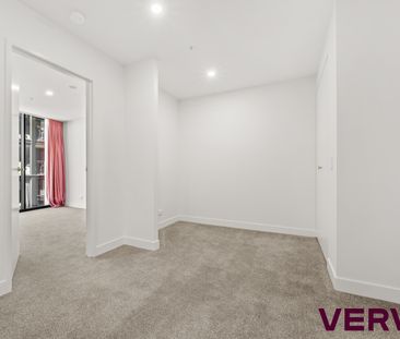 BEAUTIFUL ONE-BEDROOM APARTMENT IN WOVA - Photo 1