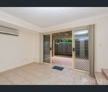 3 Bedroom Terrace Apartment - Walk to the Beach! - Photo 1