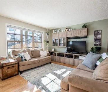 Home Sweet Home 2 Bedroom SW Walking Distance to Ammenities | 8 Eve... - Photo 1
