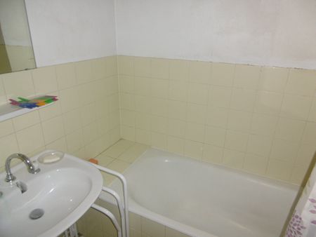 Location Appartement 1 pièce 37m² - Photo 4