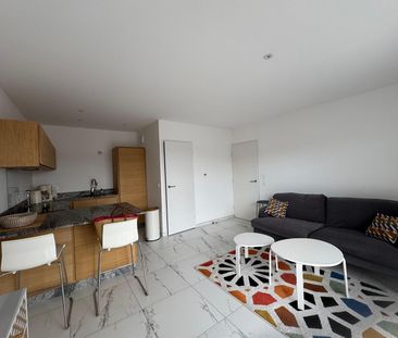 Location Appartement 2 pièces 44m² ST MAXIMIN LA STE BAUME 83470 - Photo 1