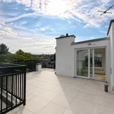 Penthouse nahe Schloss Schönbrunn - uneinsehbare Dachterrasse mit atemberaubenden Ausblick - Photo 2