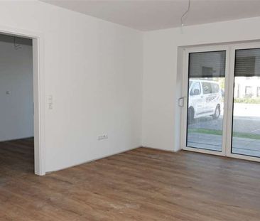 Neue Erdgeschosswohnung mit Terrasse in zentraler und ruhiger Lage ... - Foto 1