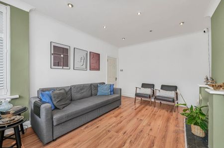 4 bedroom terraced house to rent - Photo 2