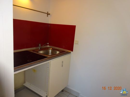 Location Appartement 2 pièces 27m² COURBEVOIE 92400 - Photo 1
