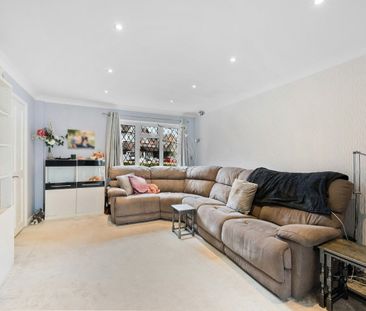 Regency Gardens, WALTON-ON-THAMES, KT12 - Photo 2