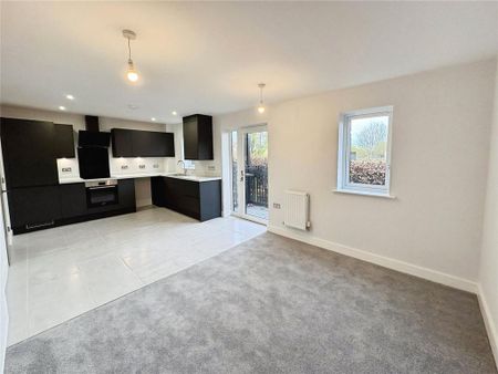 2 bedroom flat to rent - Photo 4