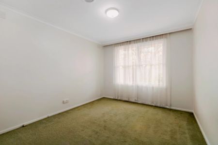 2 Bed, 1 Bath - Photo 3