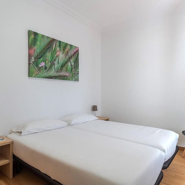 Spacious 4 Bedroom in Sarrià-Sant Gervasi - Photo 1