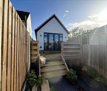 2 bedroom detached house to rent - Photo 6