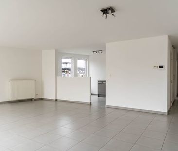 Appartement te huur - foto 4