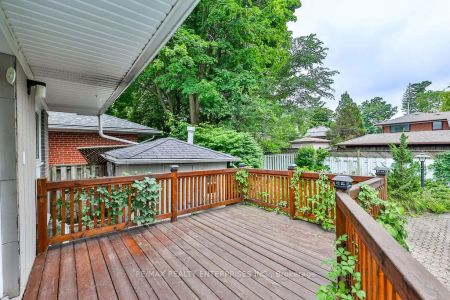 Detached Home For Lease | W9248483 - Photo 5