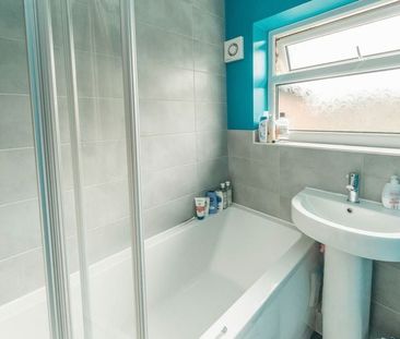 2 Bed Terraced House, Stannington View Road, S10 - Photo 2