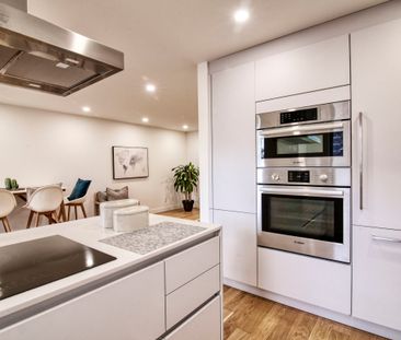 3555 Cote-des-Neiges Road - Photo 1