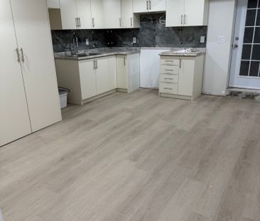 For Lease - 10 Trellanock Road, Brampton, Ontario - Photo 2