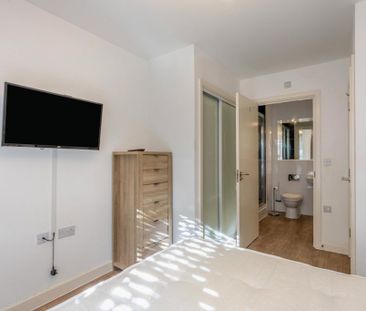 2 bedroom flat to rent - Photo 5
