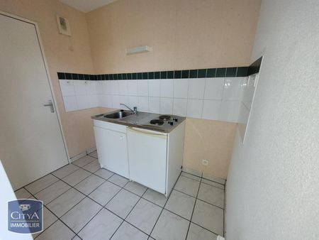 Location Appartement 2 pièces 48m² BLOIS 41000 - Photo 2