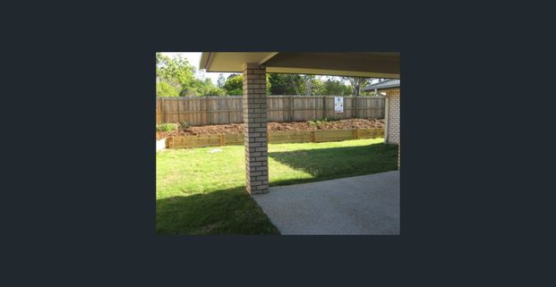 Air Conditioned Private 4 Bedroom Home - Photo 1