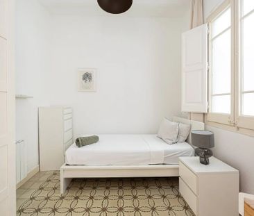 Carrer de Mallorca, Barcelona, Catalonia 08037 - Photo 5