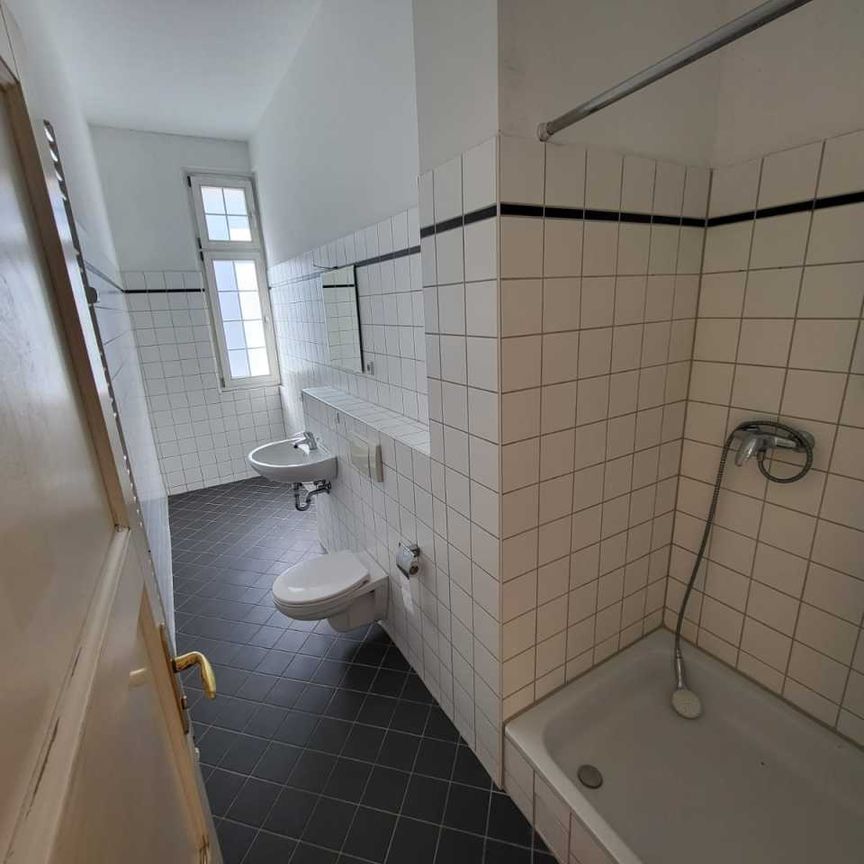 Schöne Altbau-Wohnung mitten im Kiez für Paare! - Foto 1