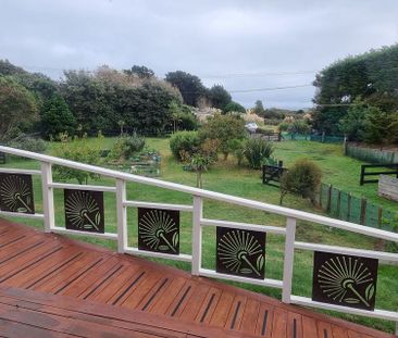 Chic 1BR Beachside Retreat - Peka Peka - Photo 3