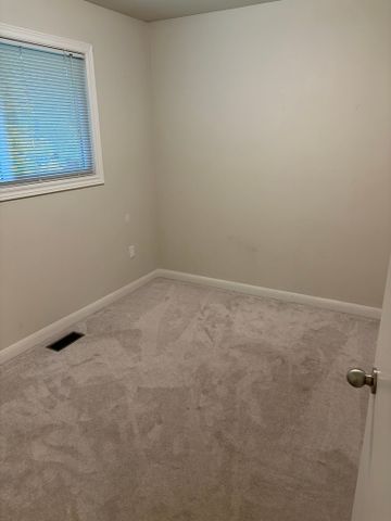 For Lease - 7 Lennox Street, Stittsville - Munster - Richmond, Ontario - Photo 4