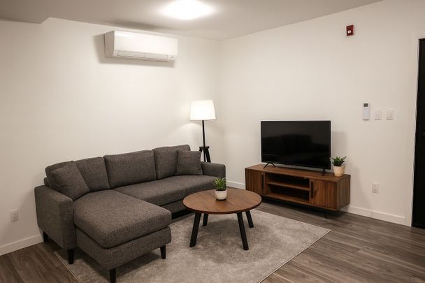 For Lease - 148 Glenlake Avenue Unit# 3, Toronto, Ontario - Photo 1