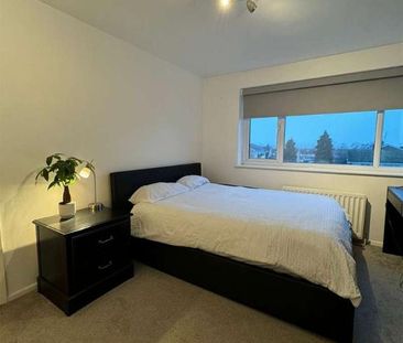 Stratfield Road, Borehamwood, WD6 - Photo 3