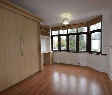 Blackbush Avenue, Romford, RM6 - Photo 6