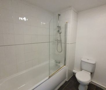 2 Bed Flat, Hessel Street, M50 - Photo 5