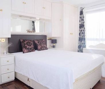 2 bedroom flat for rent - Photo 1