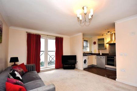 2 bedroom flat to rent - Photo 3