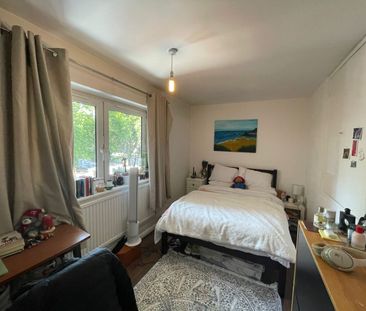 2 Bed Maisonette, Fendall Street, SE1 - Photo 3