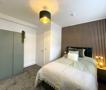 1 bedroom in a house share to rent - Photo 4