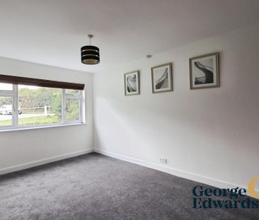 3 bedroom detached bungalow to rent - Photo 6