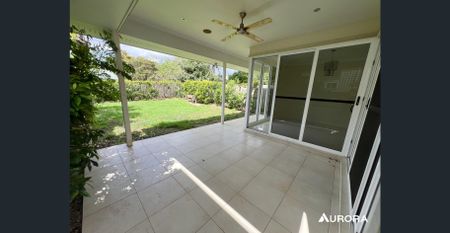 STUNNING TWO STOREY FAMILY HOME LOCATED IN CLEVELAND! - Photo 5