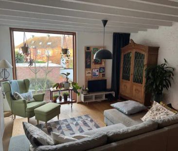 PRACHTIG GERENOVEERDE WONING MET STADSTUIN! - Photo 3